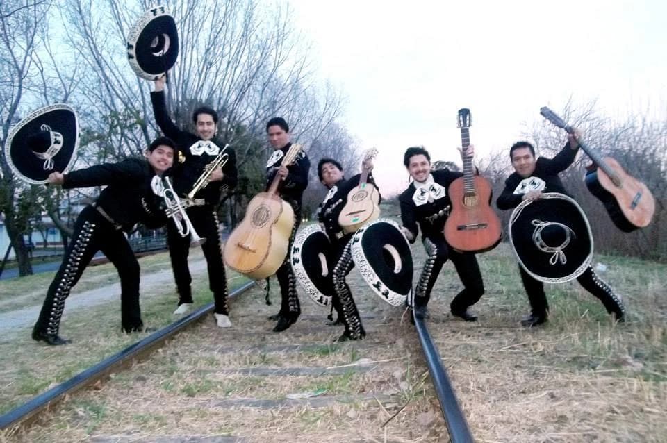 Actuació de Mariachi Domínguez 7